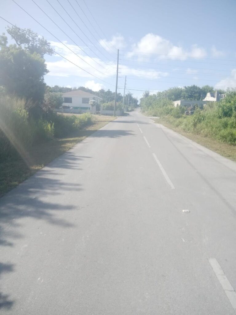 Stede Bonnet Road: Commercial Land / Lot in Marsh Harbour, Abaco – photo 3 of 7
