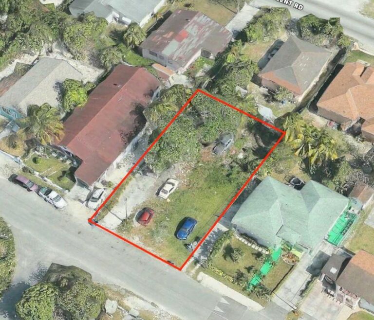Mermaid Boulevard : Residential Land / Lot in Carmichael, New Providence – photo 2 of 6
