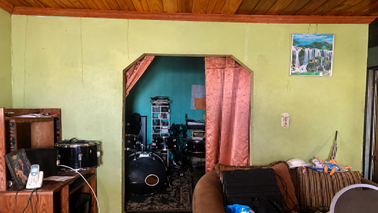 Alexandria Road, Nassau Bahamas: House in Carmichael, New Providence – photo 5 of 7