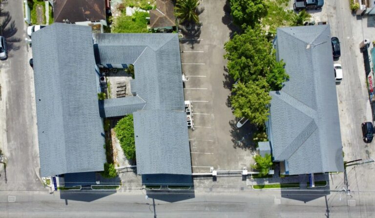 Clico Commercial Buildings: Commercial Building in Centreville, New Providence – photo 4 of 4