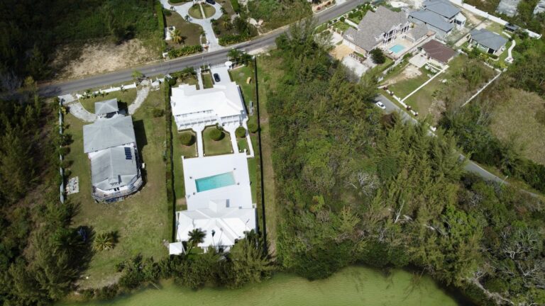 214 Atlantic Drive, frente al lago | Nassau, Bahamas: Terreno / lote residencial en Westridge, New Providence – foto 3 de 6