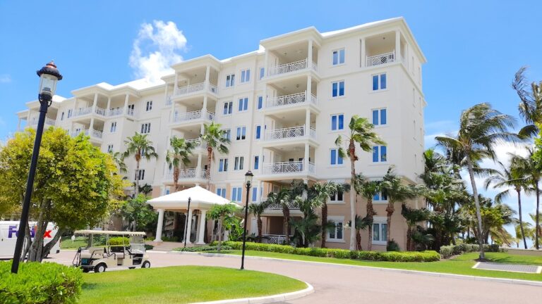 Unit 10 Ocean Club Residences: Condo in Paradise Island – photo 2 of 11