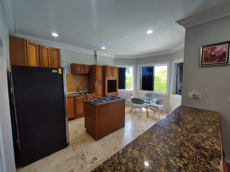 N.º 12 de Palmetto Drive, Sea Breeze: Casa en Sea Breeze, New Providence – foto 5 de 8