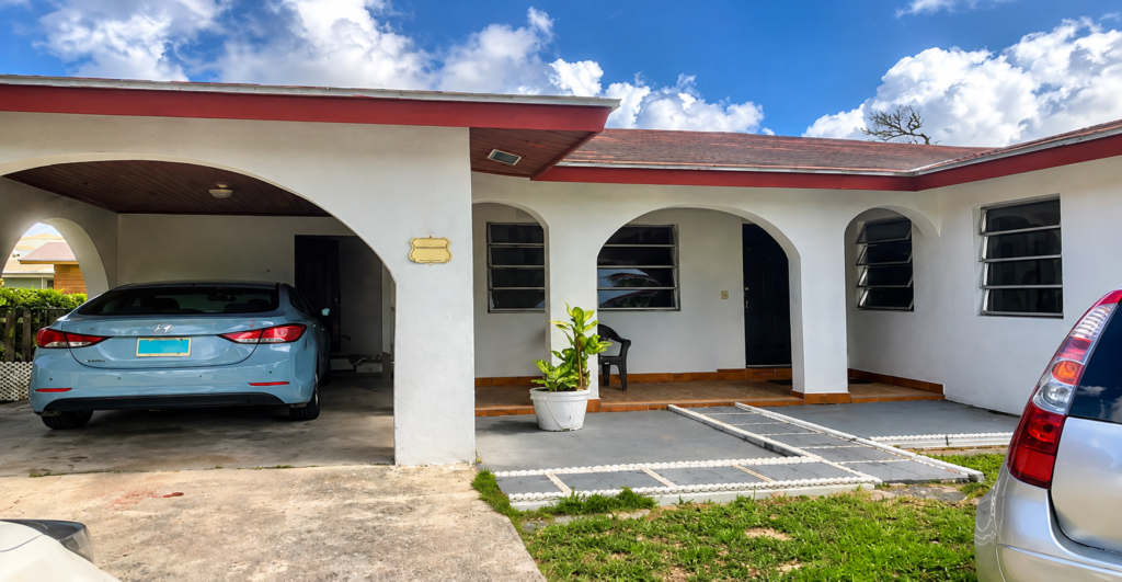 Lot 1497 Pinewood Drive, Nassau, Bahamas: House in Pinewood, New Providence – photo 1 of 6