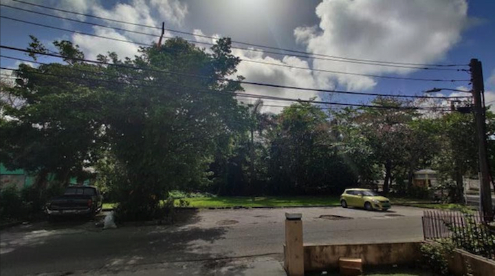 Poinciana Drive: Commercial Land / Lot in Oaks Field, New Providence – photo 4 of 6