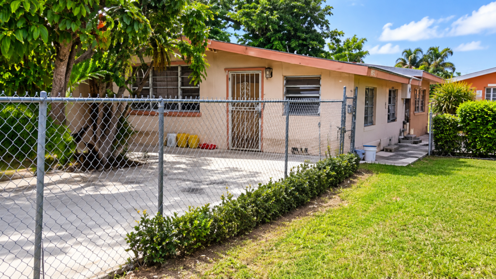 7 St. Bart's Road | Golden Gates II: House in Golden Gates II, New Providence