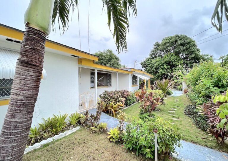 #6 Victoria Boulevard: House in Dorsette Estates, New Providence – photo 4 of 11