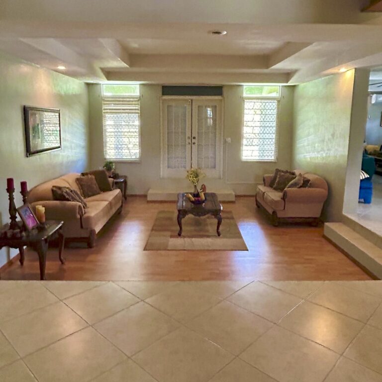 #7 Hillside Road, Nassau Bahamas: House in Winton, New Providence – photo 5 of 7