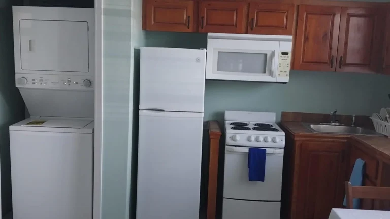 Unit 3 Collie's Condo: Condo in John F. Kennedy, New Providence – photo 4 of 7